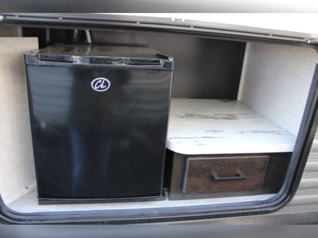 New 2023 Jayco Travel Trailer RV - Image 7