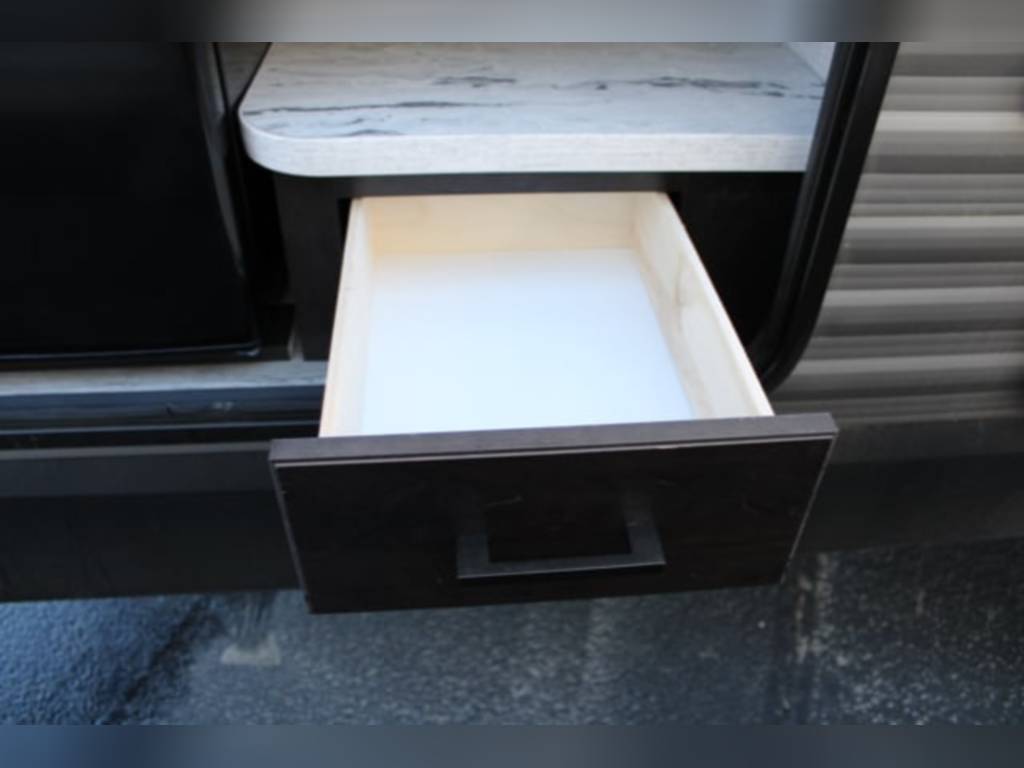 New 2023 Jayco Travel Trailer RV - Image 6