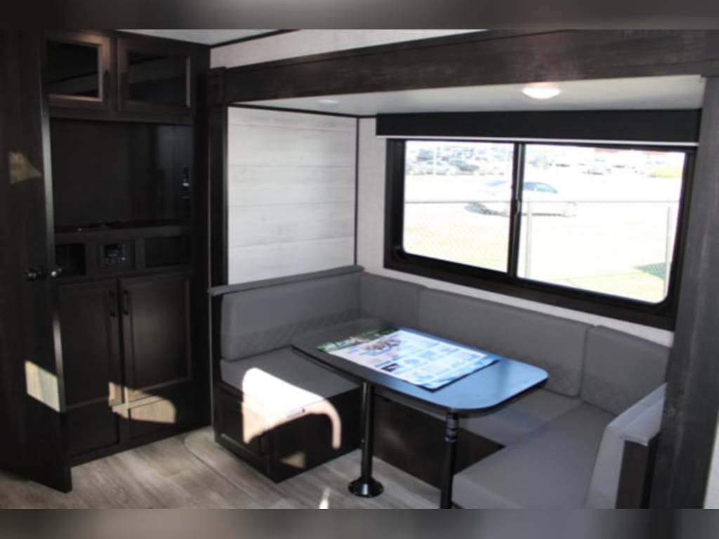 New 2023 Jayco Travel Trailer RV - Image 15
