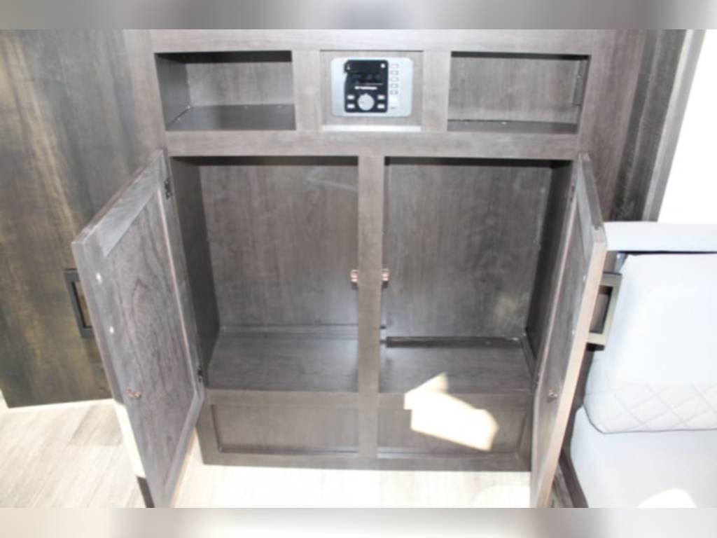 New 2023 Jayco Travel Trailer RV - Image 31