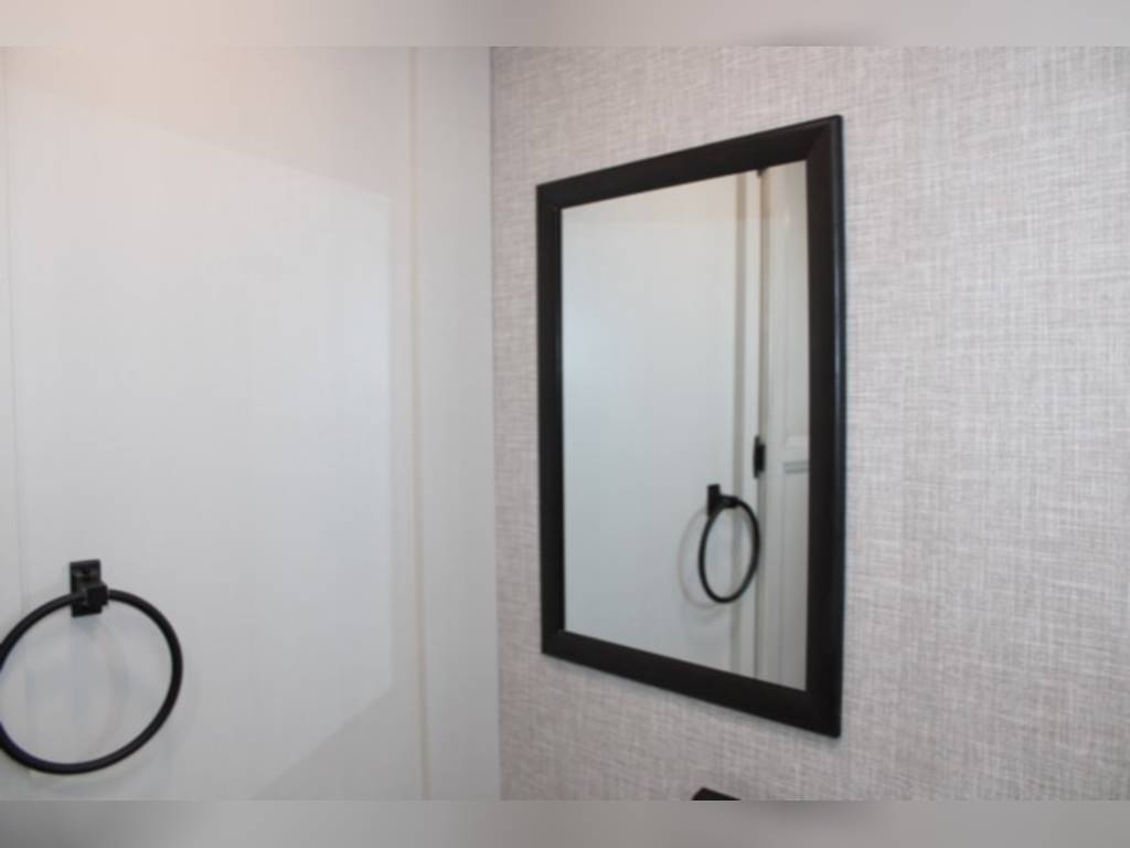 New 2023 Jayco Travel Trailer RV - Image 28