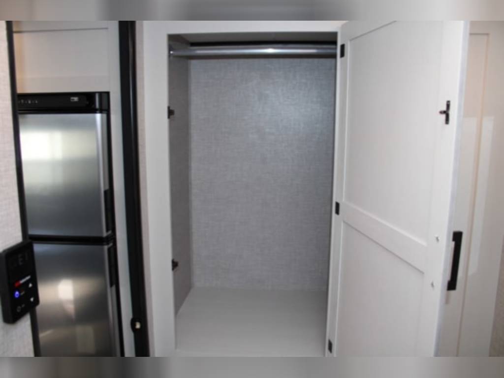 New 2023 Jayco Travel Trailer RV - Image 29