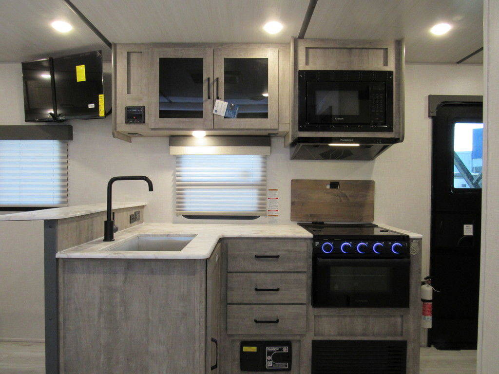 2020 Forest River Travel Trailer RV Surveyor Legend - Image 24