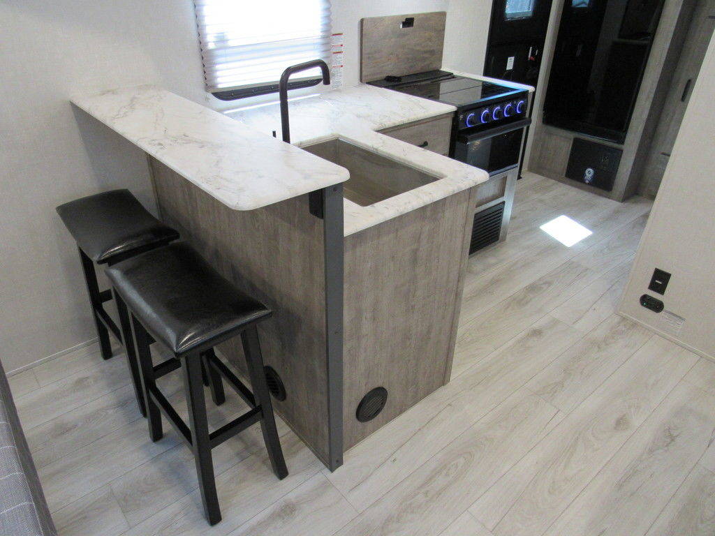 2020 Forest River Travel Trailer RV Surveyor Legend - Image 18