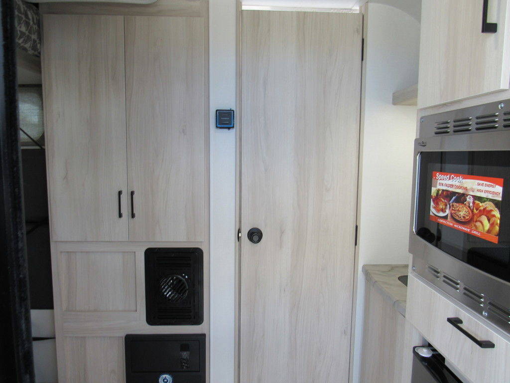 New 2023 Winnebago Travel Trailer RV - Image 32