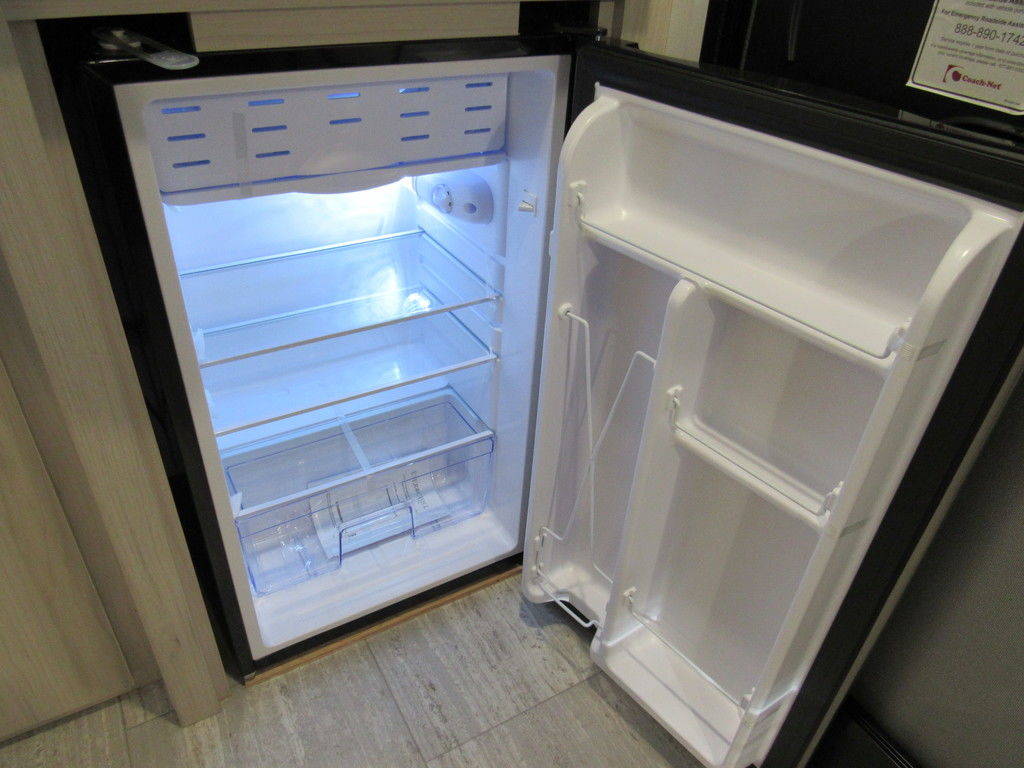 New 2023 Winnebago Travel Trailer RV - Image 27