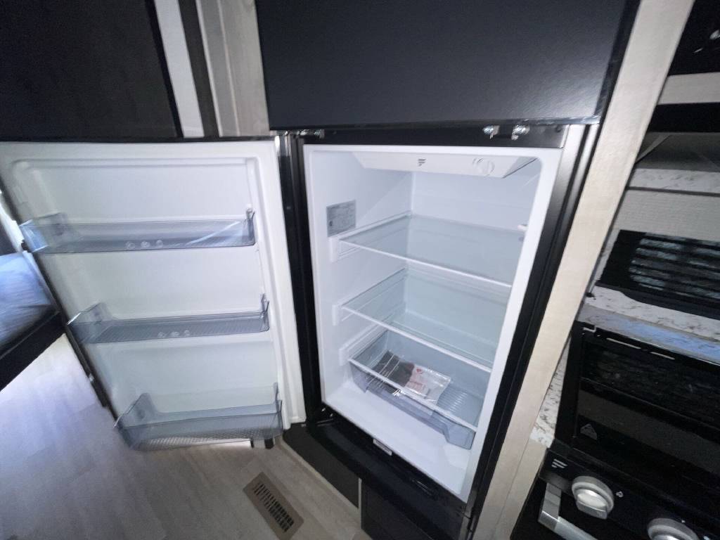 New 2023 K-Z Travel Trailer RV - Image 36