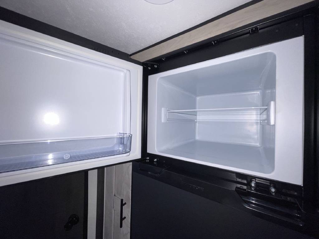 New 2023 K-Z Travel Trailer RV - Image 35